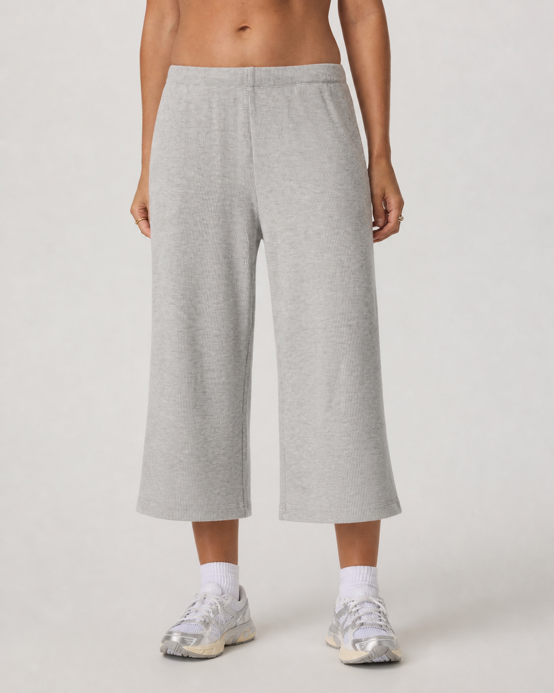 Alder Field Wide-Leg Short-Length Everyday Pant - Light Heather Grey