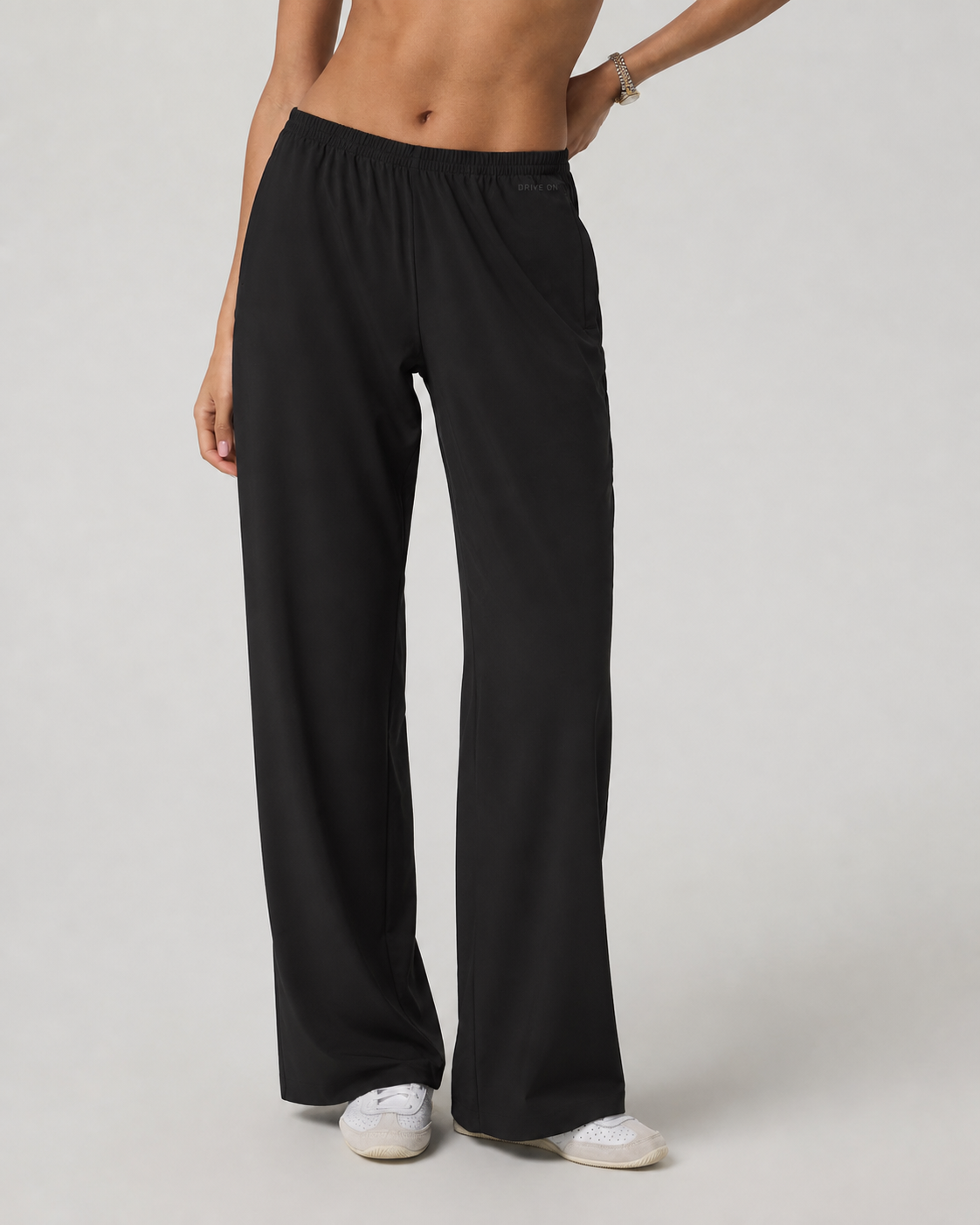 Delta Mark Wide-Leg Everyday Pant - Black