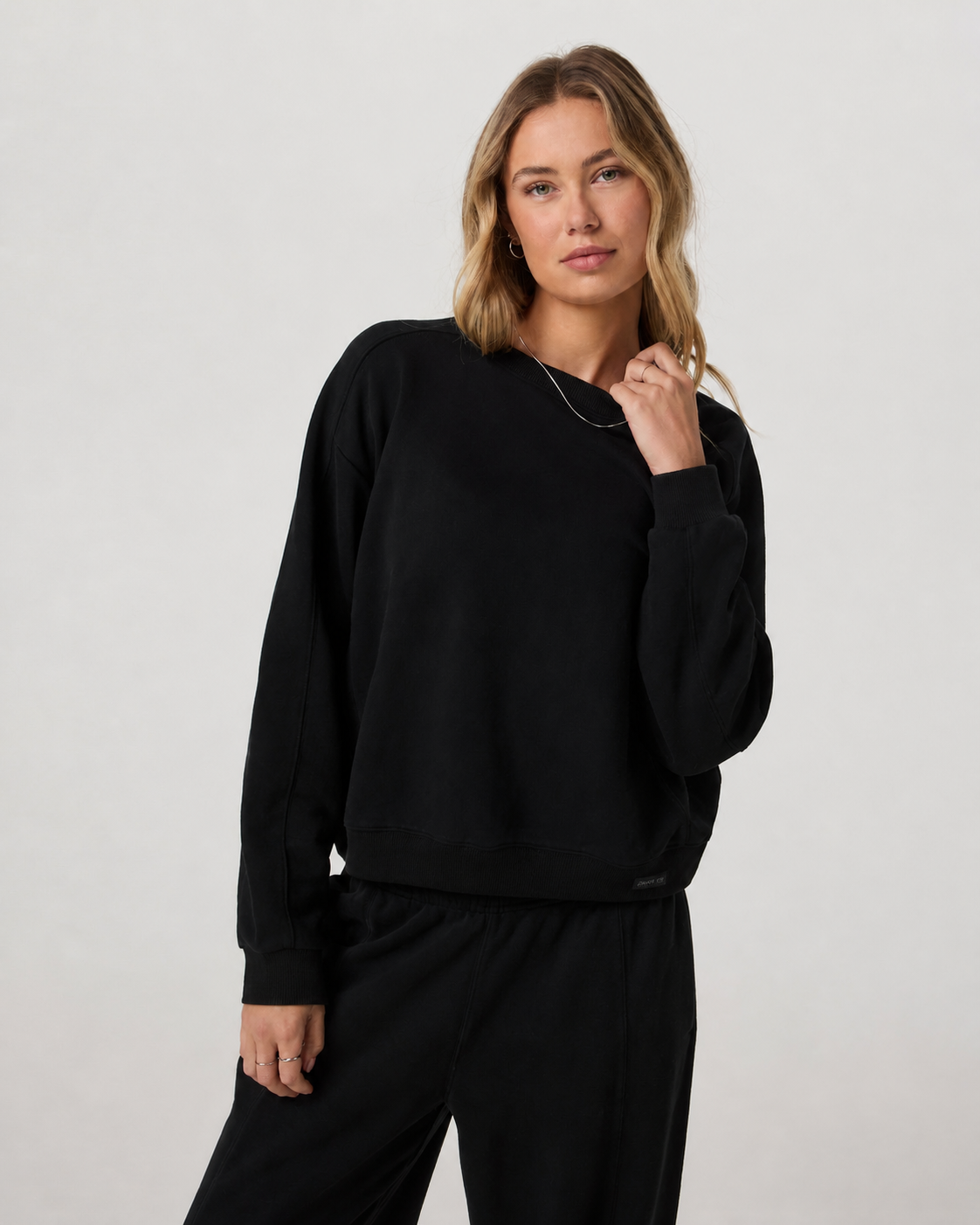 North Sweatshirt - Black