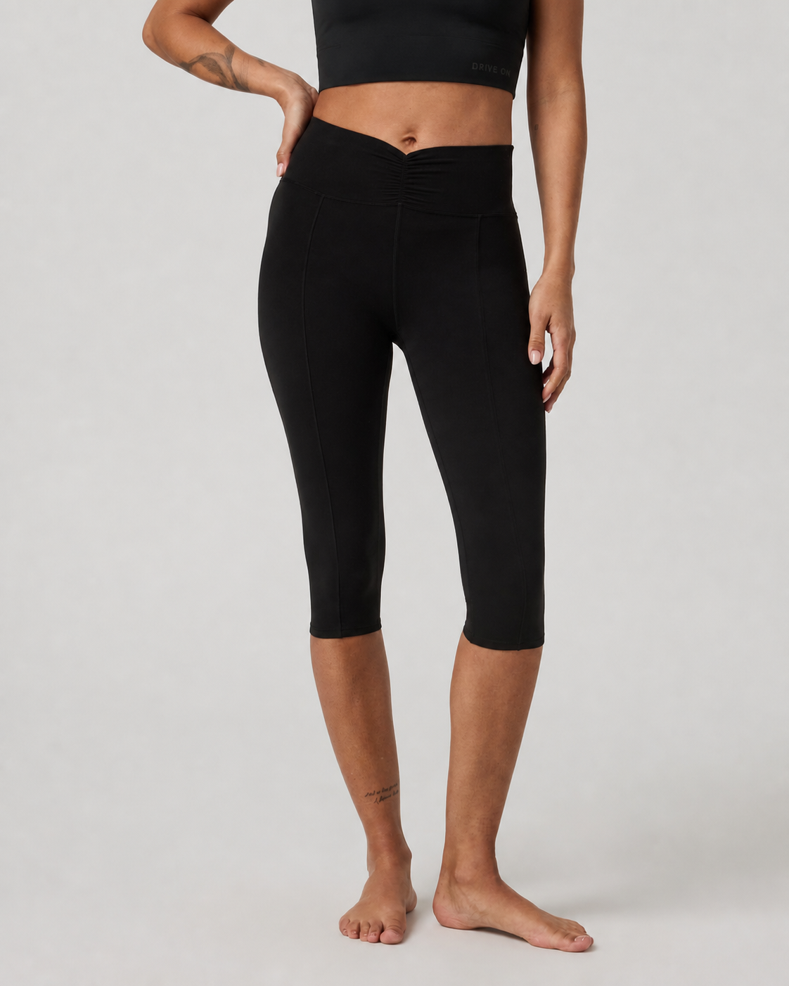 Kinetic Cropped Top - Black