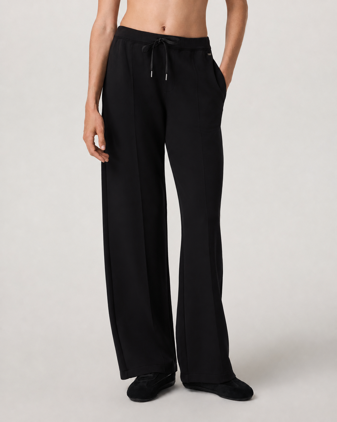 Axiom Way Wide-Leg Everyday Pant - Black