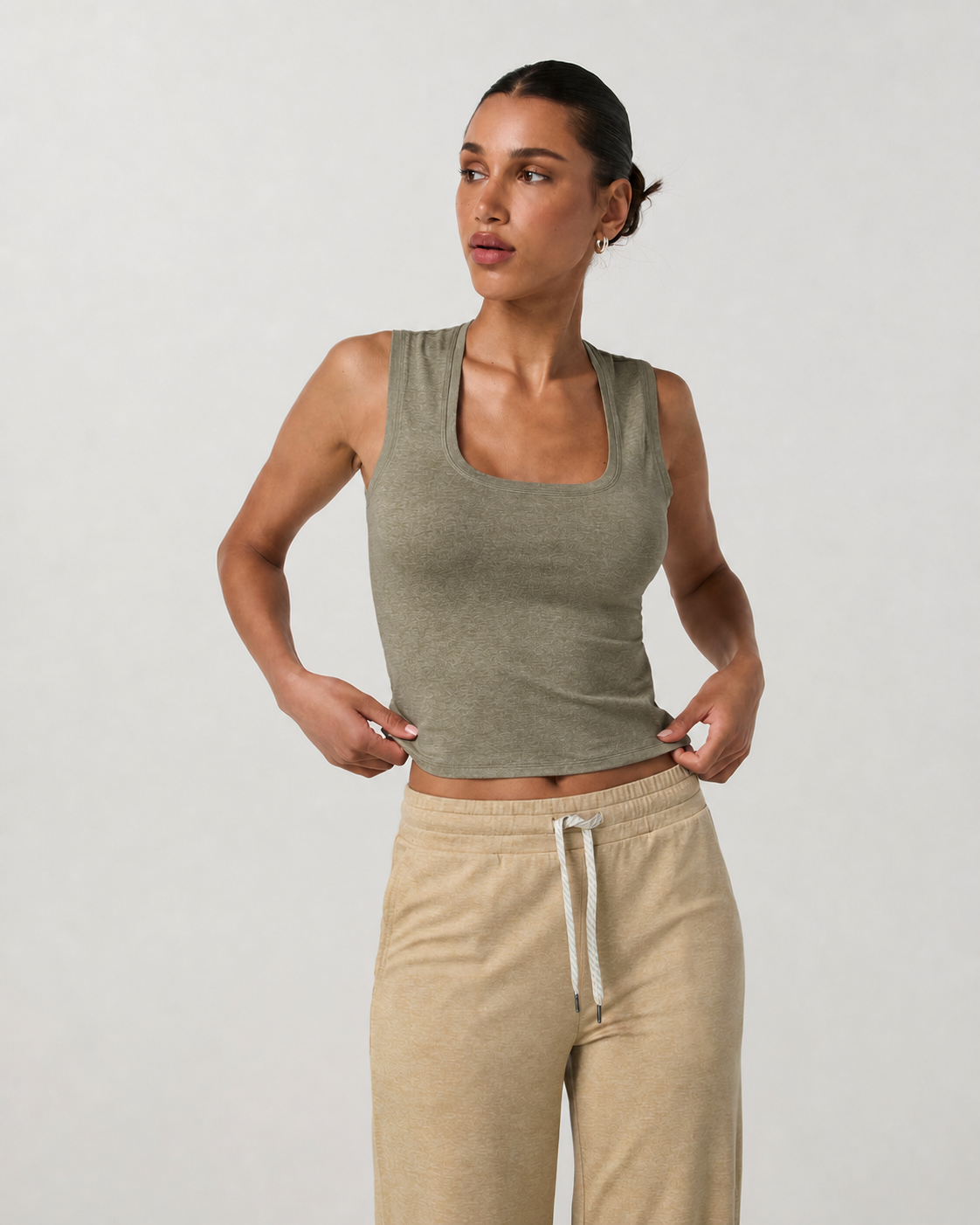 Lucent Scoop-Neck Everyday Tank - Khaki Heather
