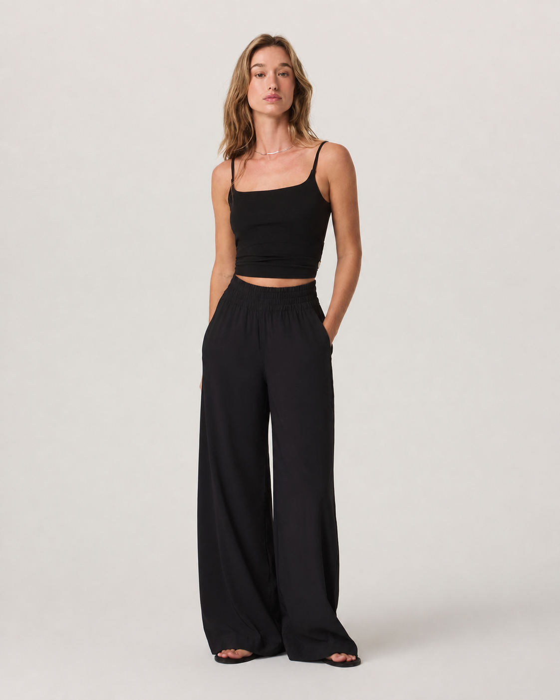 Kinetic Mark Wide-Leg Everyday Pant - Black