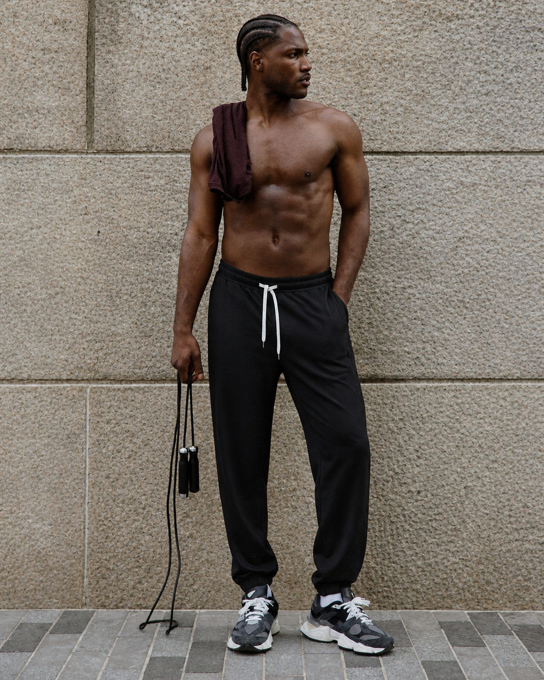 Ember Classic Sweatpant - Black