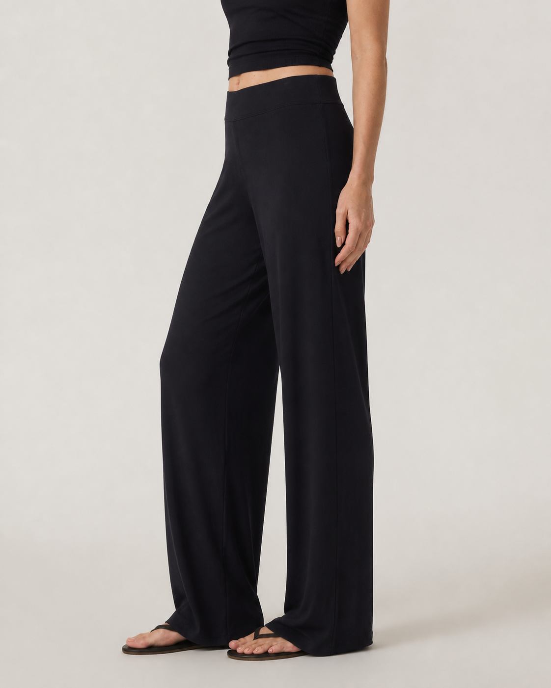 Beacon Mark Wide-Leg Everyday Pant - Black