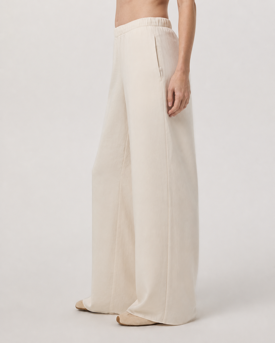Axiom Mark Wide-Leg Everyday Pant - Milkweed