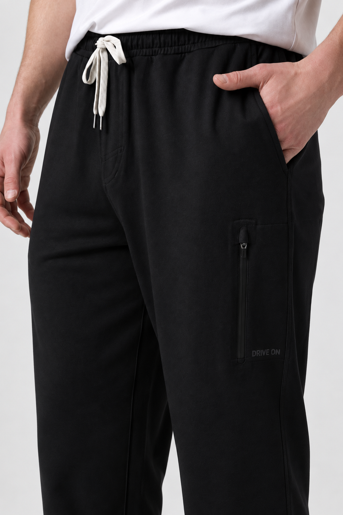 Ember Classic Sweatpant - Black