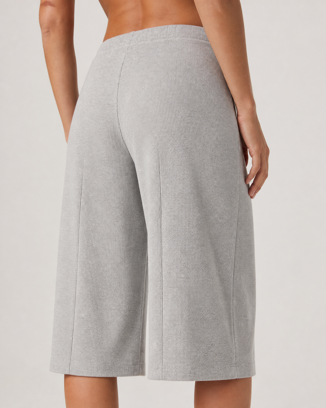 Alder Field Wide-Leg Short-Length Everyday Pant - Light Heather Grey