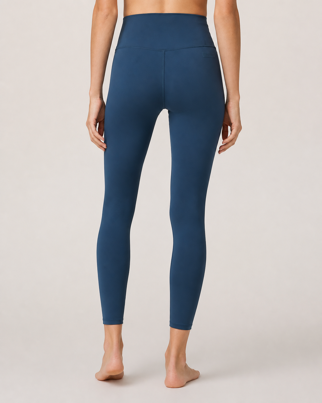 Pivot Short-Length Training Legging - Blue Coast