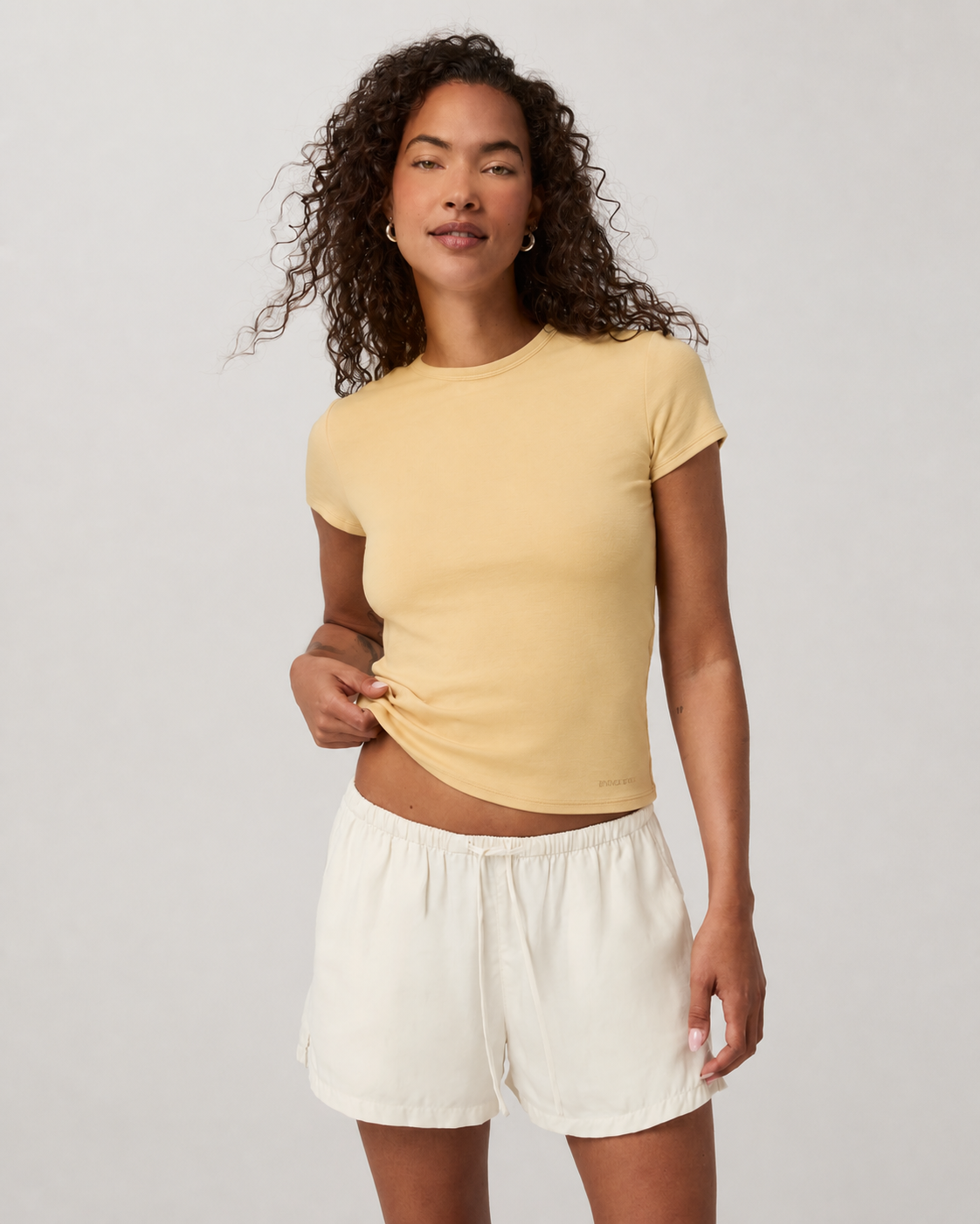 Cadence Line Fitted Everyday Tee - Butter