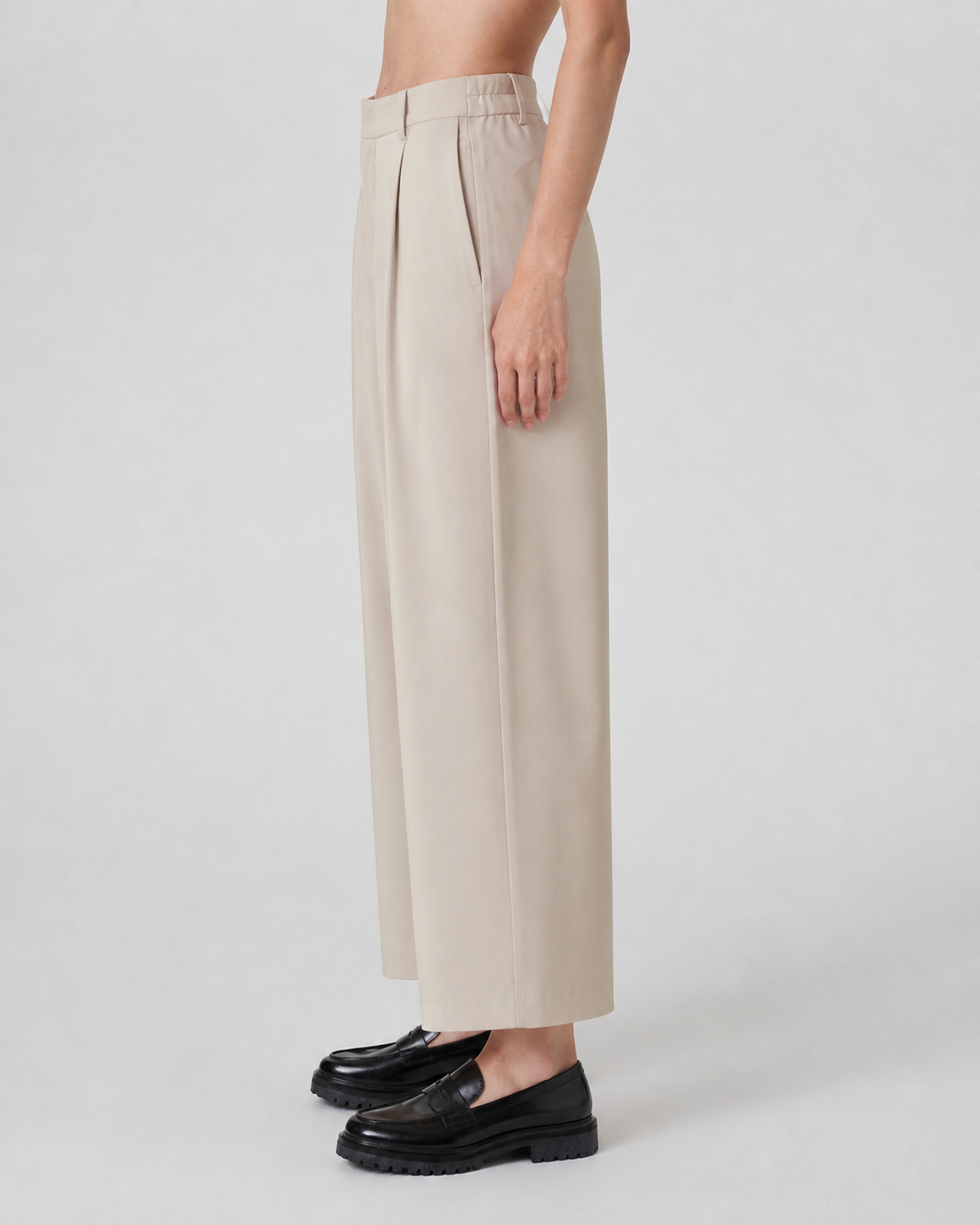 Axiom Line Short-Length Transit Trouser - Mushroom